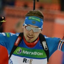 Биатлонист Шипулин завоевал 'золото' и 'серебро' Гонки чемпионов.
