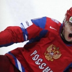 Нападающий сборной России по хоккею Евгений Малкин на чемпионате мира