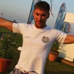 В Подмосковье на соревнованиях разбился парашютист Андрей Рындин