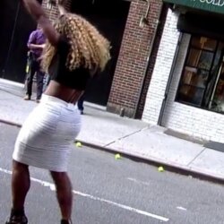 Серена Уильямс разбила витрину магазина в Нью-Йорке