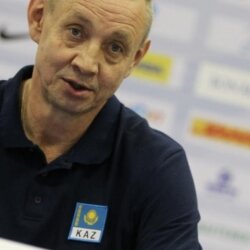 Казахстан одержал первую победу на Кубке Азии по волейболу