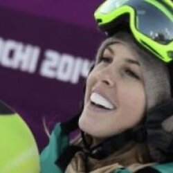 Американка Фаррингтон выиграла соревнования сноубордистов в хафпайпе на Играх в Сочи