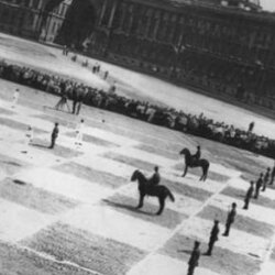 Живые шахматы появятся в воскресенье на Дворцовой площади
