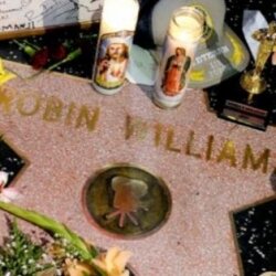 Робин Уильямс страдал от болезни Паркинсона. Это стало причиной его смерти?