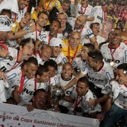 Коринтианс' впервые стал обладателем Кубка Либертадорес.