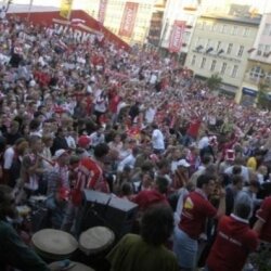 В Польше отдали под суд 228 фанов Евро-2012.