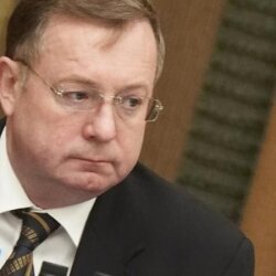 Председатель Счетной палаты РФ Сергей Степашин называет критической