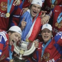 Сборная России по хоккею завоевала золотые медали чемпионата мира.