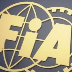 FIA утвердила календарь Формулы-год.