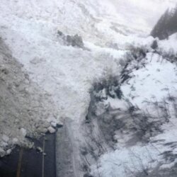 На юге Австрии от схода лавин погибли два человека
